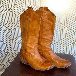 Frye Genuine Beautiful Leather Cowboy Boots size 7